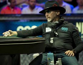 Habilidade em Negócios para Vencer no Poker